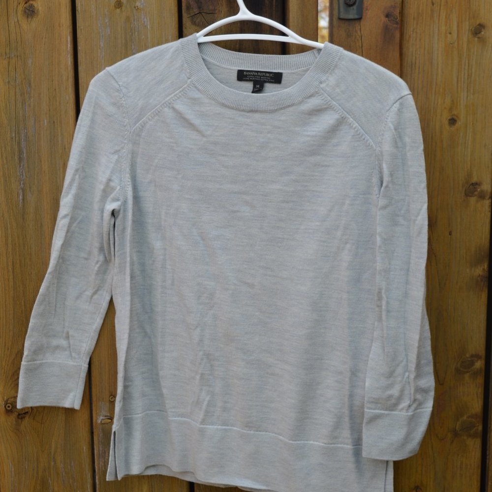 Banana Republic Extra Fine Merino Sweater (M)